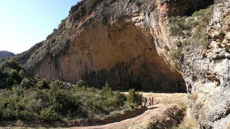 Grotte de Santa Linya