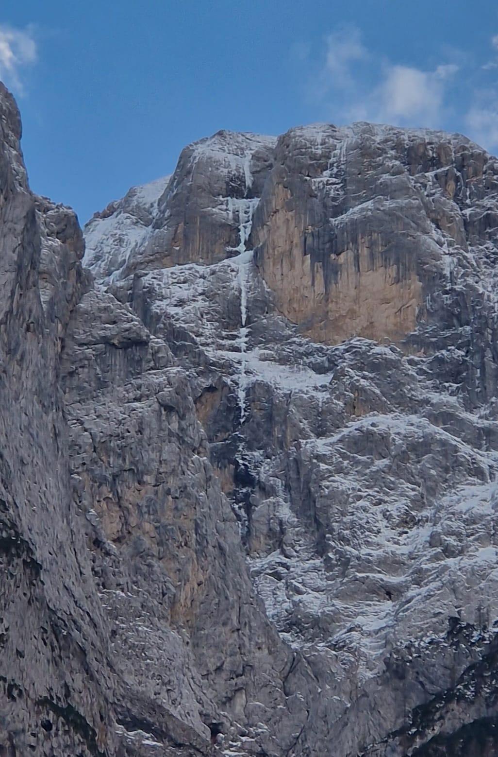 Ultima Perla ajoutée à Agner dans les Dolomites par Nicola Bertoldo, Diego Dellai