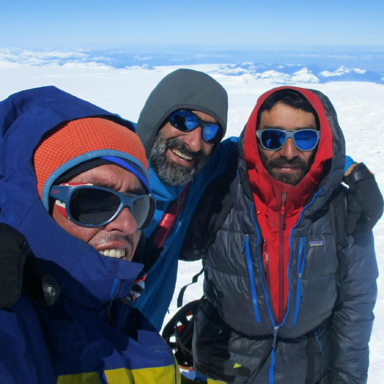 Ascension de la crête nord du Cerro San Valentin en Patagonie par Oriol Baro, Martin Elias, Nicolas Tapia