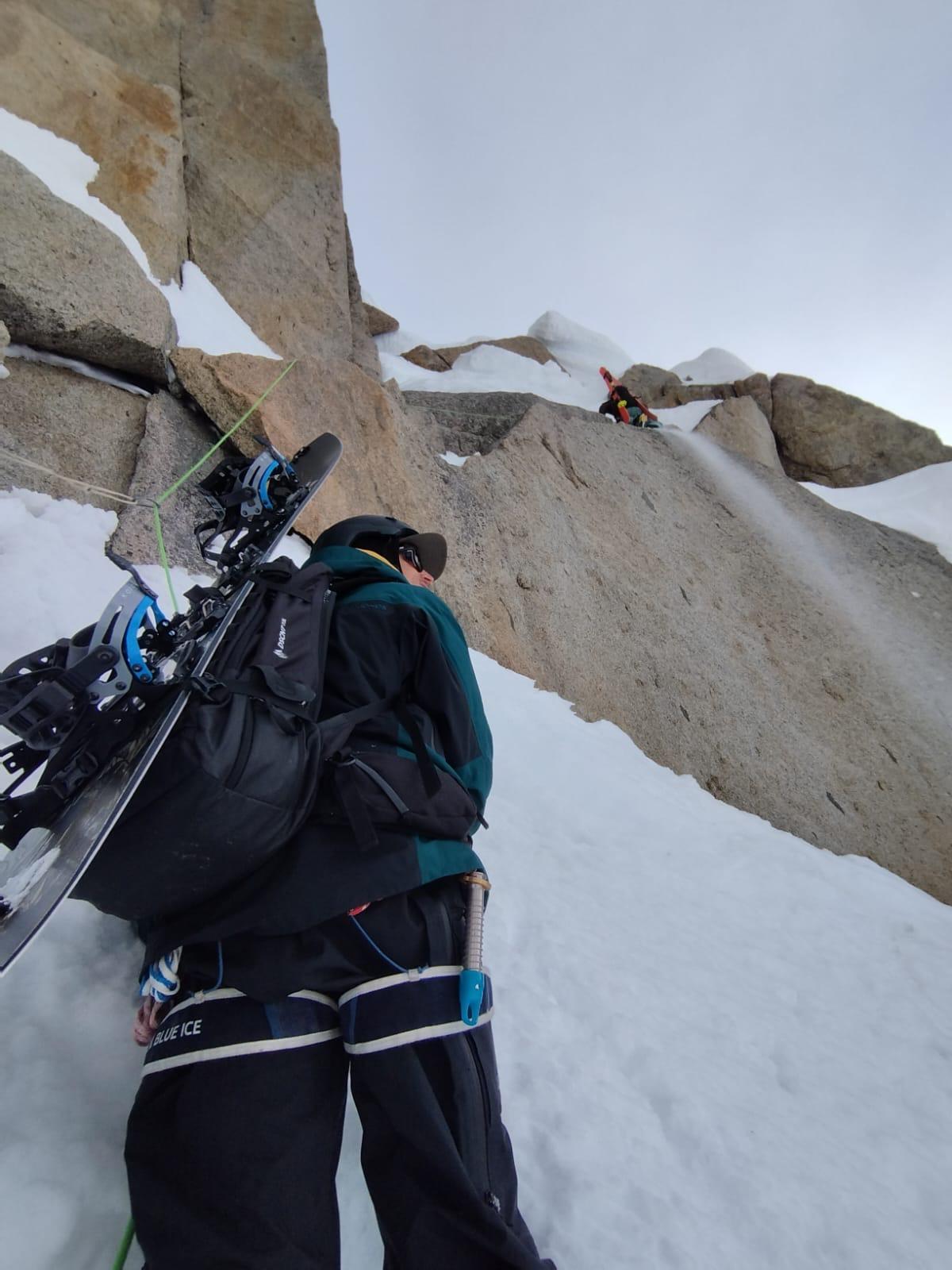 Capucin du Requin, Mont Blanc, Laurent Bibollet, Sam Favret, Julien Herry - The first ski descent of 'Un couloir sans fin' on Capucin du Requin in the Mont Blanc massif (Laurent Bibollet, Sam Favret, Julien Herry 14/01/2024)