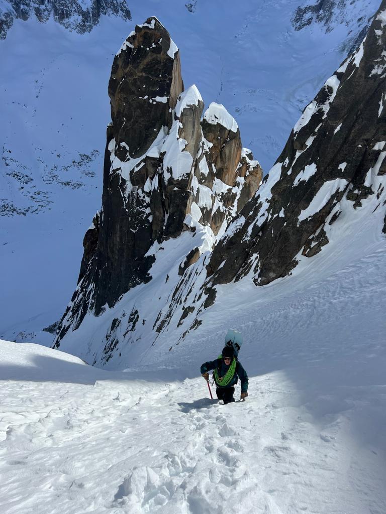 Capucin du Requin, Mont Blanc, Laurent Bibollet, Sam Favret, Julien Herry - The first ski descent of 'Un couloir sans fin' on Capucin du Requin in the Mont Blanc massif (Laurent Bibollet, Sam Favret, Julien Herry 14/01/2024)