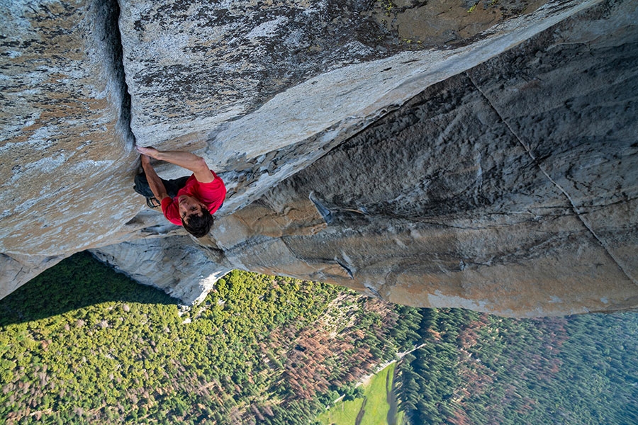 Alex Honnold El Capitan, Freerider - Alex Honnold escalade gratuitement en solo le Freerider, El Capitan, Yosemite, États-Unis, le 3 juin 2017. Ce faisant, il est devenu la première personne à gravir El Cap sans cordes