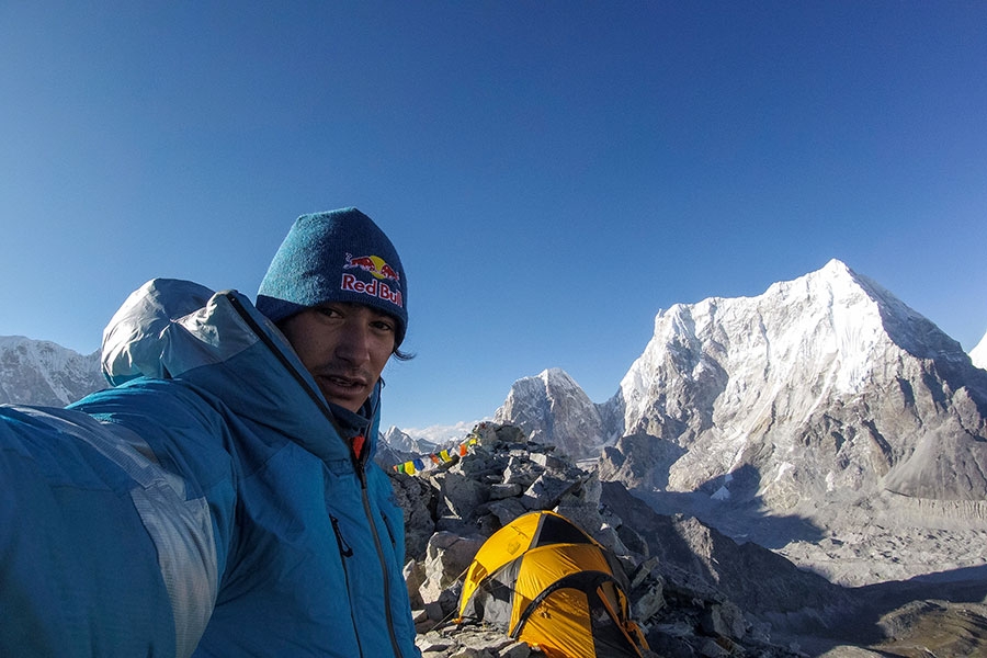 David Lama, Lunag Ri, Himalaya - David Lama et le mont. Lunag Ri en Himalaya, escaladé en style alpin en 3 jours en octobre 2018