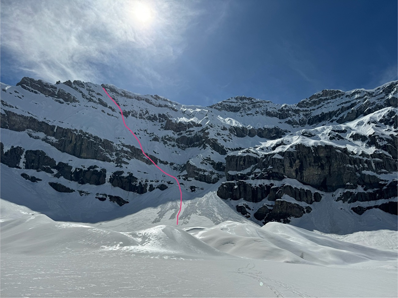 Epaule Sallière Rampe Nord-Est première descente à ski connue par Fay Manners, Anna Tybor