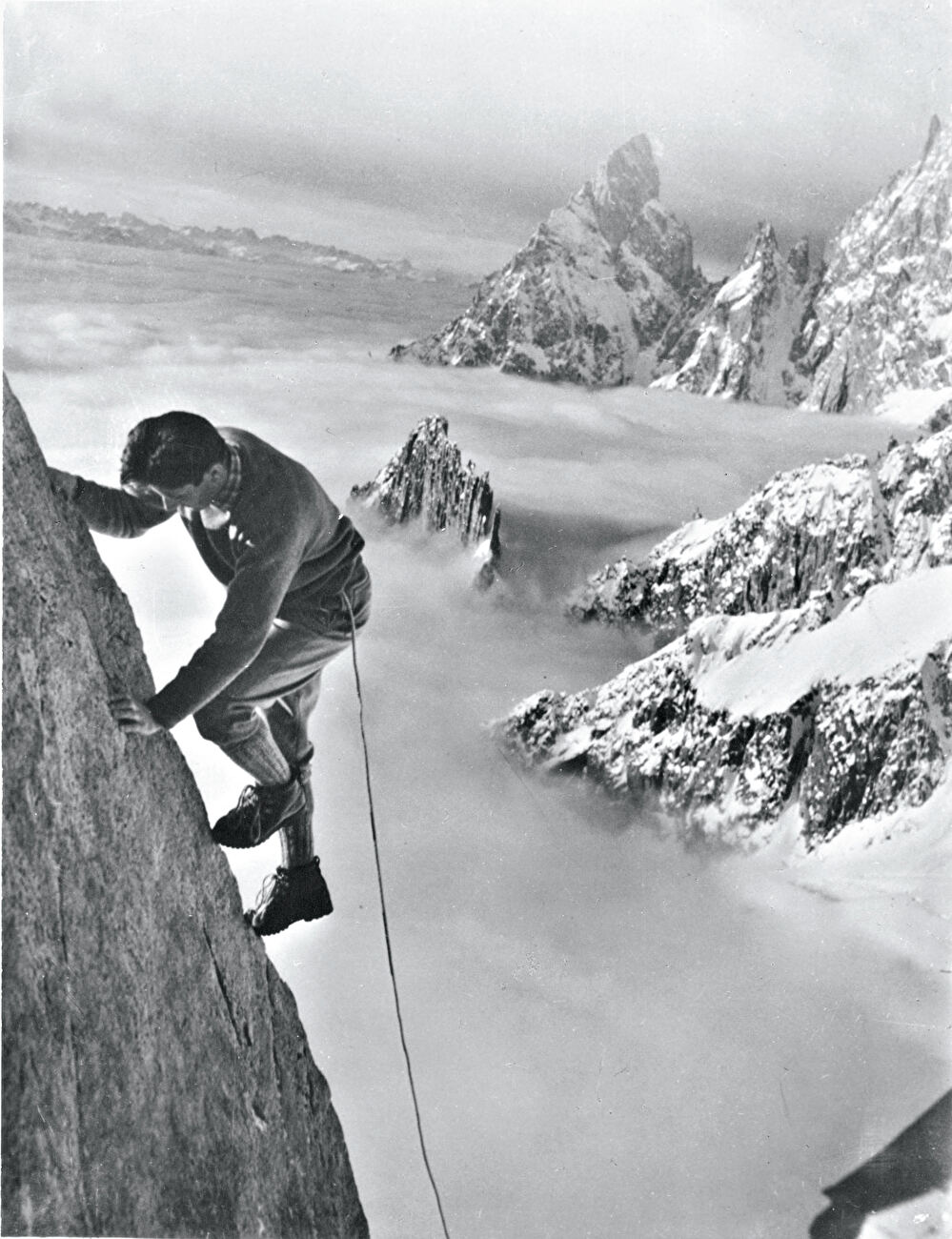Walter Bonatti - Walter Bonatti escaladant l'Aiguille d'Entreves en 1957