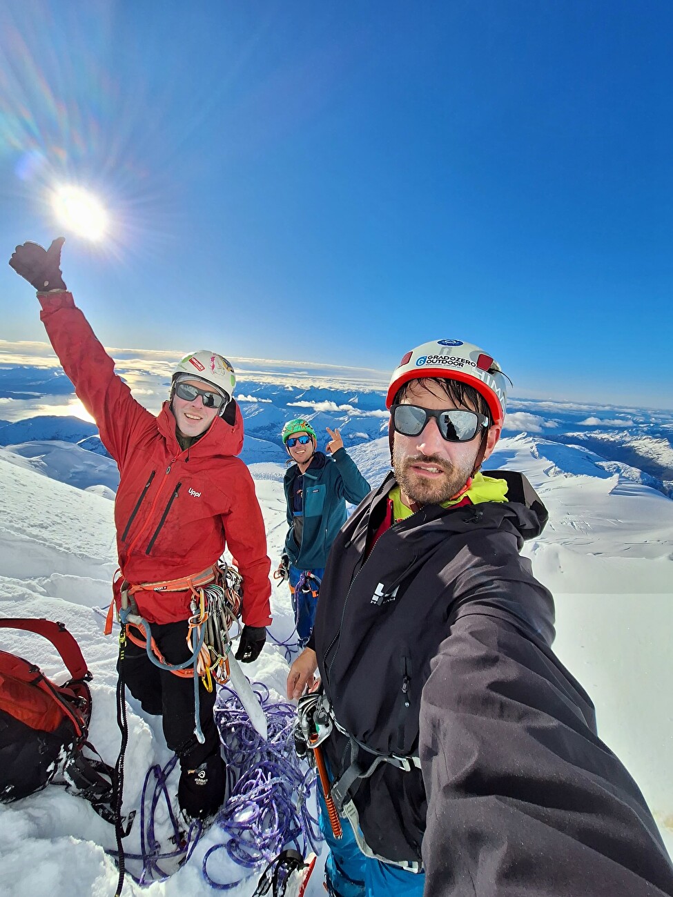 Le sommet ouest de Sarmiento en Patagonie escaladé en style alpin par Hernan Rodriguez, Cristobal Señoret, Nicolas Secul