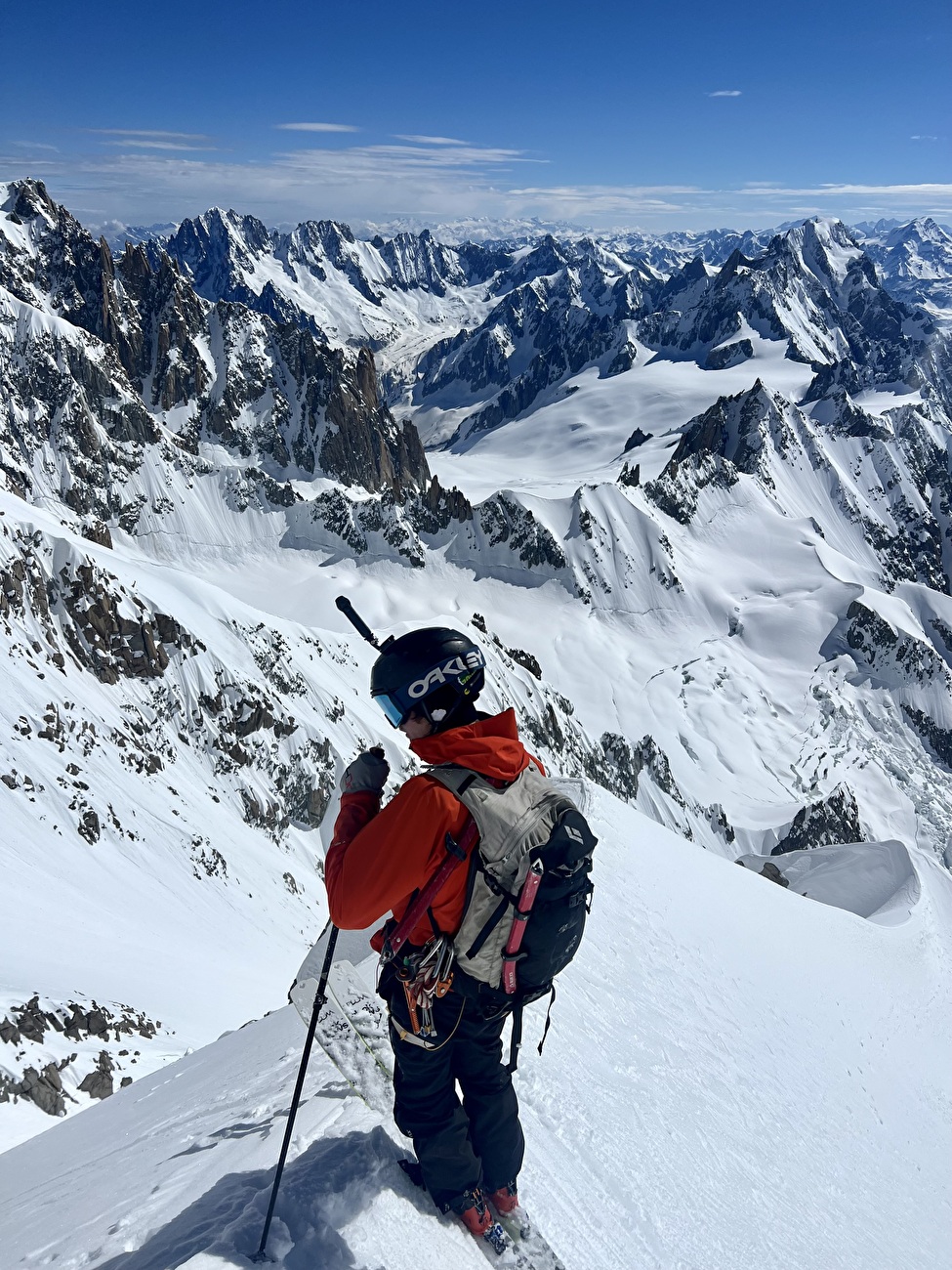 Mont Blanc Brenva Face - La Diagonale de la Brenva Face (Mont Blanc) skiée par Nico Borgeot, Gaspard Buro et Ross Hewitt