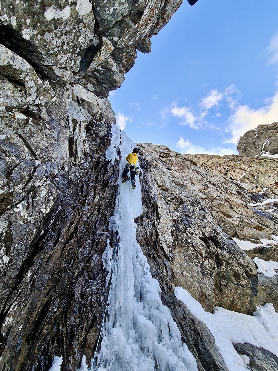 Hochflachkofel, Rieserferner Group, Simon Gietl, Jakob Steinkasserer - Réalisation de la première ascension de 'Hexentango' sur la face ouest du Hochflachkofel, Rieserferner Group (Simon Gietl, Jakob Steinkasserer 30/04/2024)