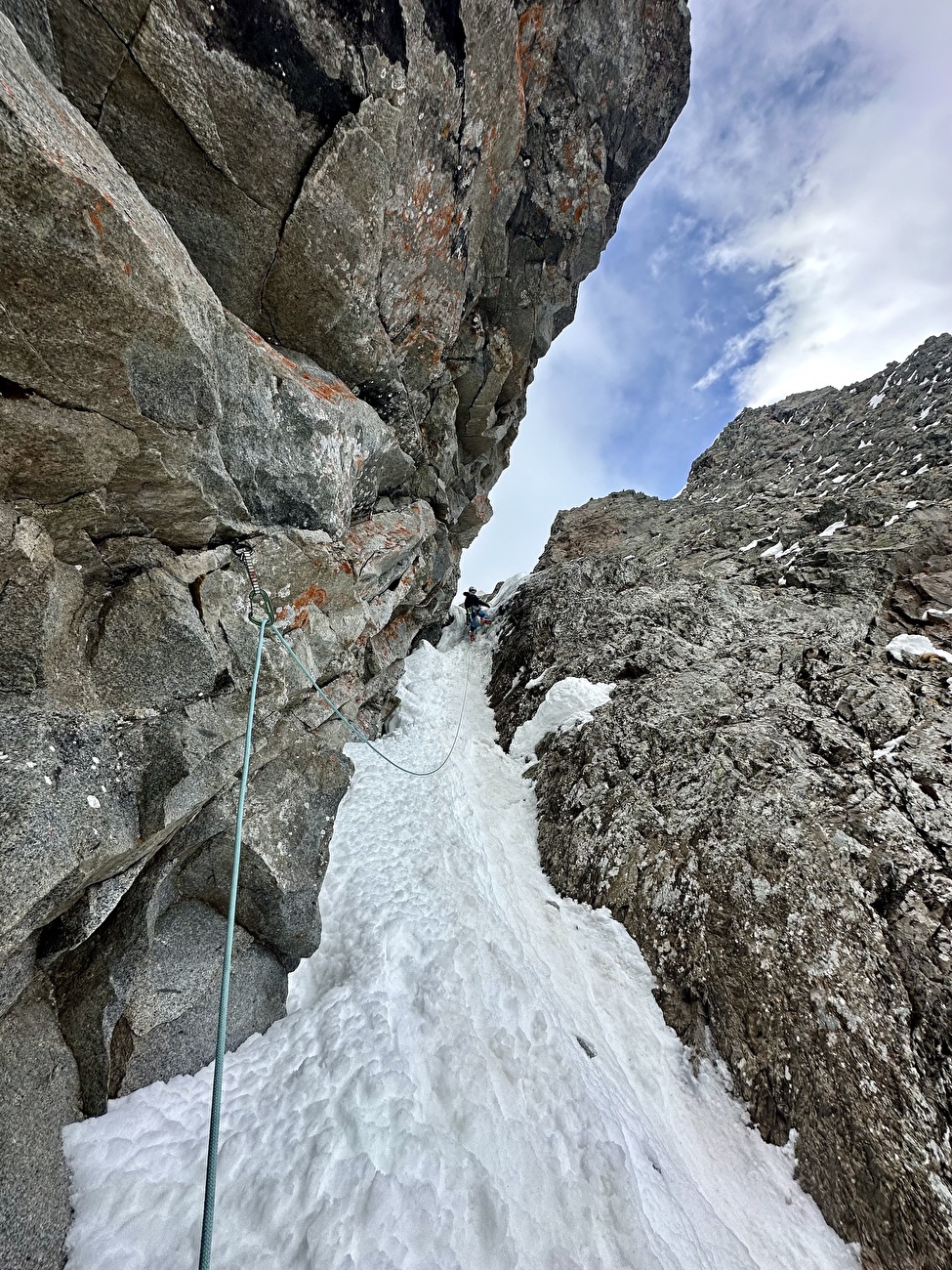 Hochflachkofel, Rieserferner Group, Simon Gietl, Jakob Steinkasserer - Réalisation de la première ascension de 'Hexentango' sur la face ouest du Hochflachkofel, Rieserferner Group (Simon Gietl, Jakob Steinkasserer 30/04/2024)