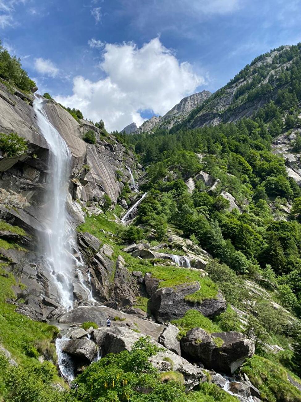 Ferro, Val del Ferro, Val di Mello, Italia - Le Rocher Ferro a Val del Ferro (Val di Mello)