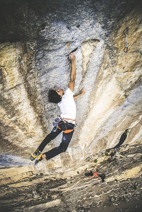 Andy Gullsten à Trois degrés de séparation Céüse - Andy Gullsten met le dyno sur Trois degrés de séparation à Céüse