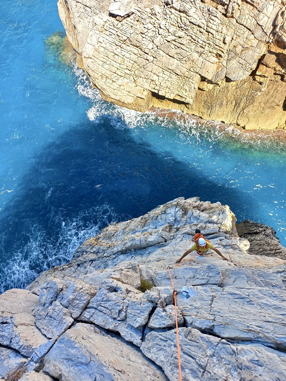 L'ascension du rocher de Buggerru en Sardaigne. Par Maurizio Oviglia