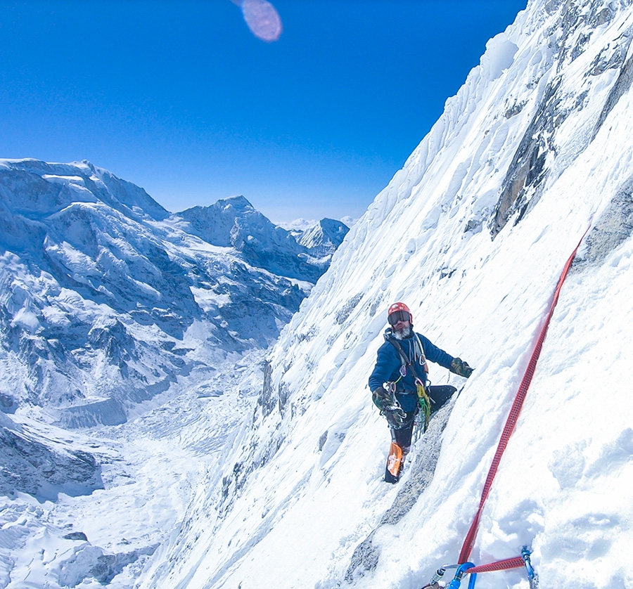 Face Est du Jannu, Dmitry Golovchenko, Sergey Nilov, Unfinished Sympathy - Face Est du Jannu : Sergey Nilov le 21 mars 2019 sur la première longueur après le bivouac