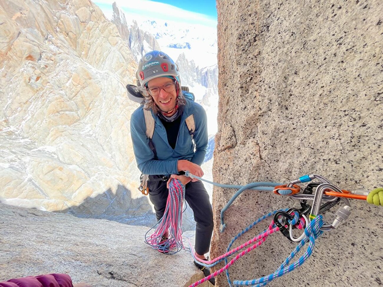 Via Afanassieff, Fitz Roy, Patagonie, Chiara Gusmeroli, Matteo De Zaiacomo - La répétition de la voie Afanassieff, Fitz Roy, Patagonie, réalisée par Chiara Gusmeroli et Matteo De Zaiacomo, janvier 2024