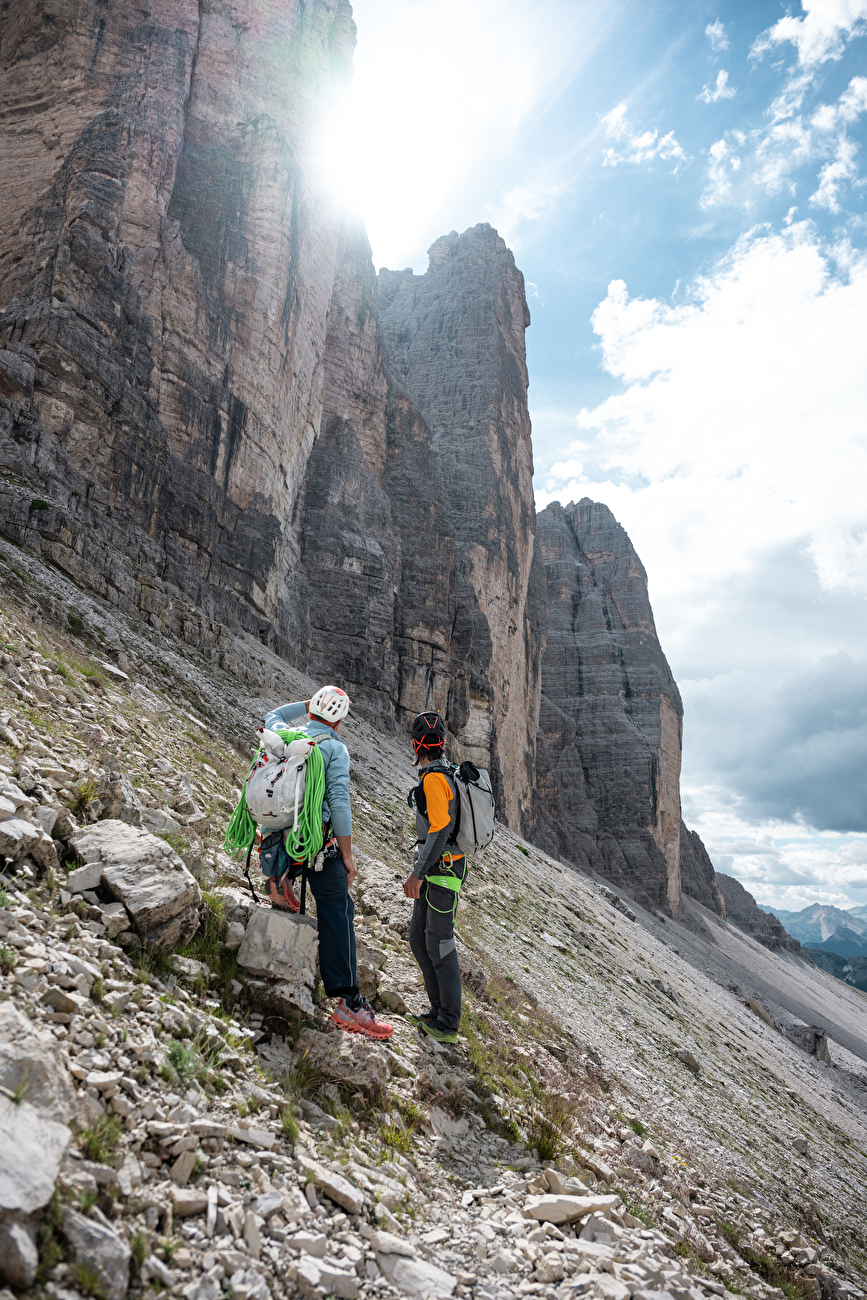 Dani Arnold, Simon Gietl, Sexten Dolomites, SextenDoloExtrem, Einserkofel, Zwölferkofel, Cima Grande di Lavaredo - Dani Arnold et Simon Gietl lors de leur projet 'SextenDoloExtrem' pour gravir Einserkofel, Zwölferkofel et Cima Grande di Lavaredo en une seule journée le 09/08/ 2024