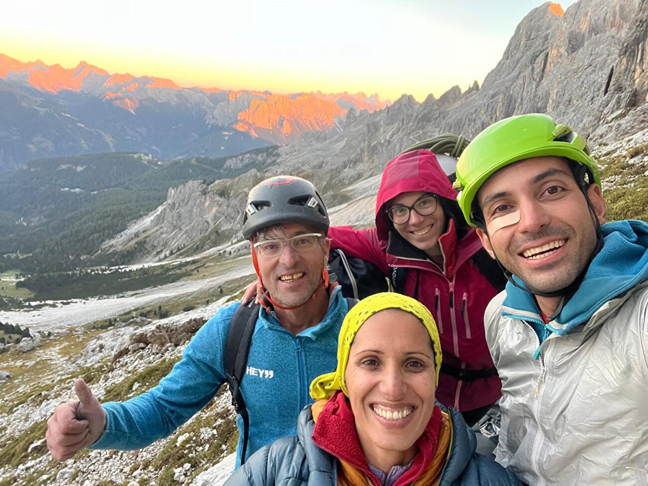 Nasim Eshqi, Sina Heidari - La première ascension de 'Femme, Vie, Liberté' sur Rosengarten / Catinaccio, Dolomites (Arianna Capra, Nasim Eshqi, Sina Heidari, Gianni Trepin 25/09/2023)