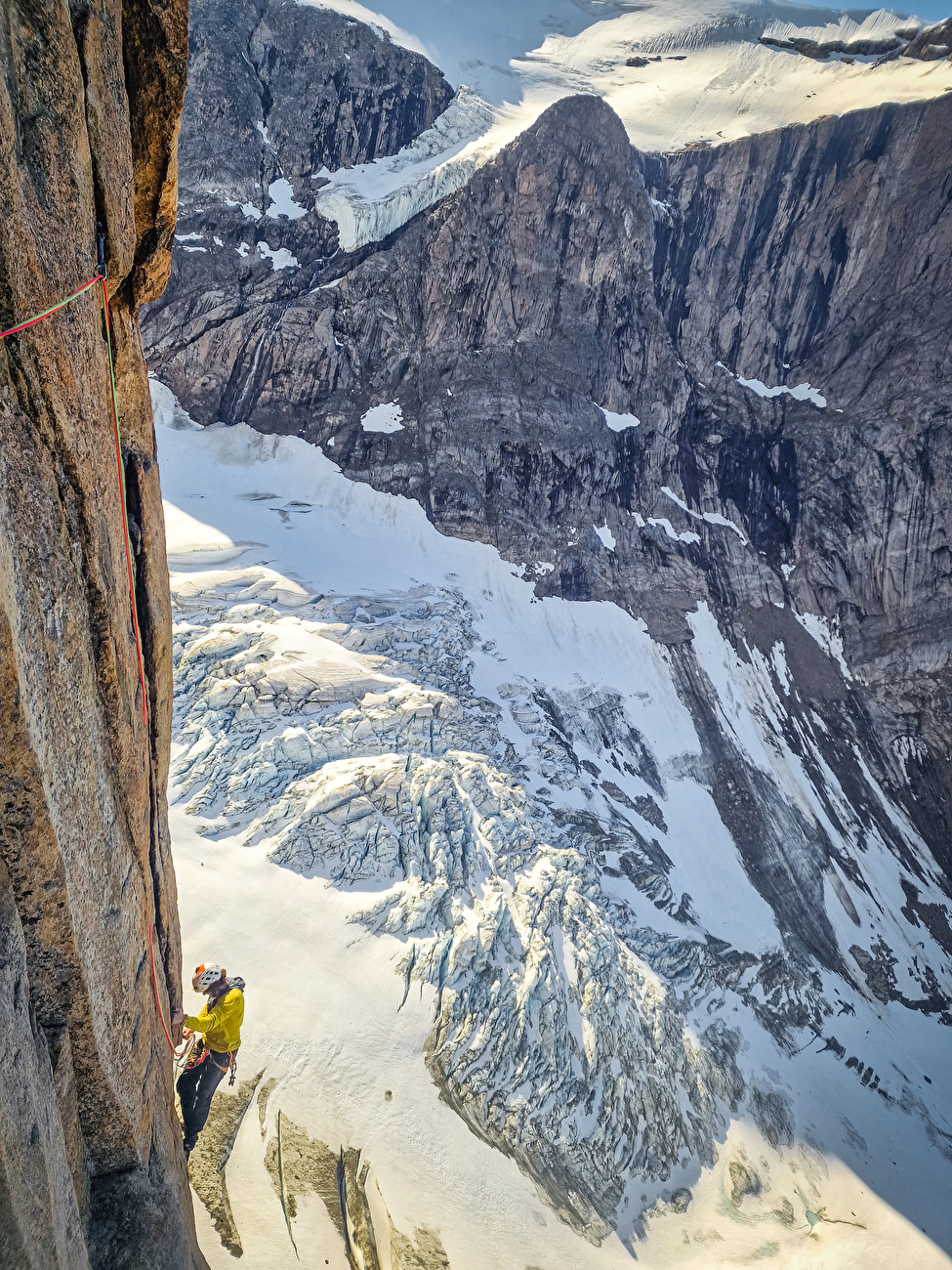 Odissea Borealis, Groenland, Matteo Della Bordella, Alex Gammeter, Silvan Schüpbach, Symon Welfringer - La première ascension de 'Odissea Borealis' sur la face nord-ouest du Drøneren au Groenland (Matteo Della Bordella, Alex Gammeter, Silvan Schüpbach, Symon Welfringer, été 2024)