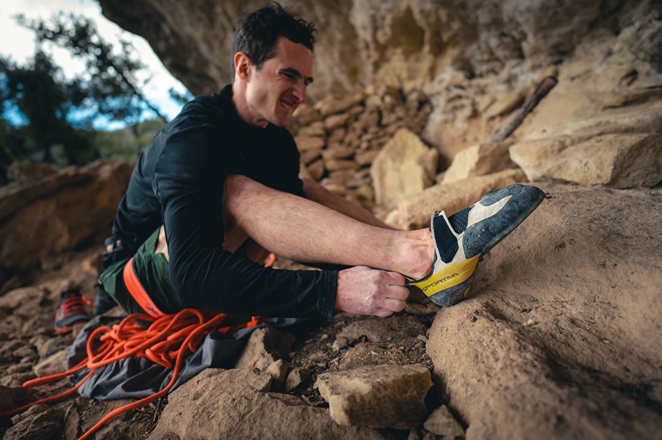 Adam Ondra Buoux - Adam Ondra se prépare à grimper sur le nouveau secteur de Buoux