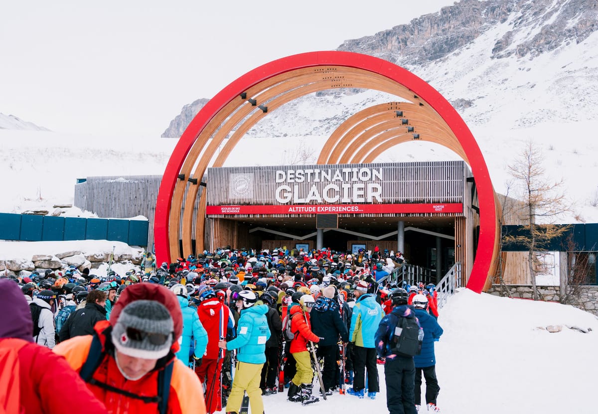 Tignes détaille les émissions moyennes de CO2 par skieur