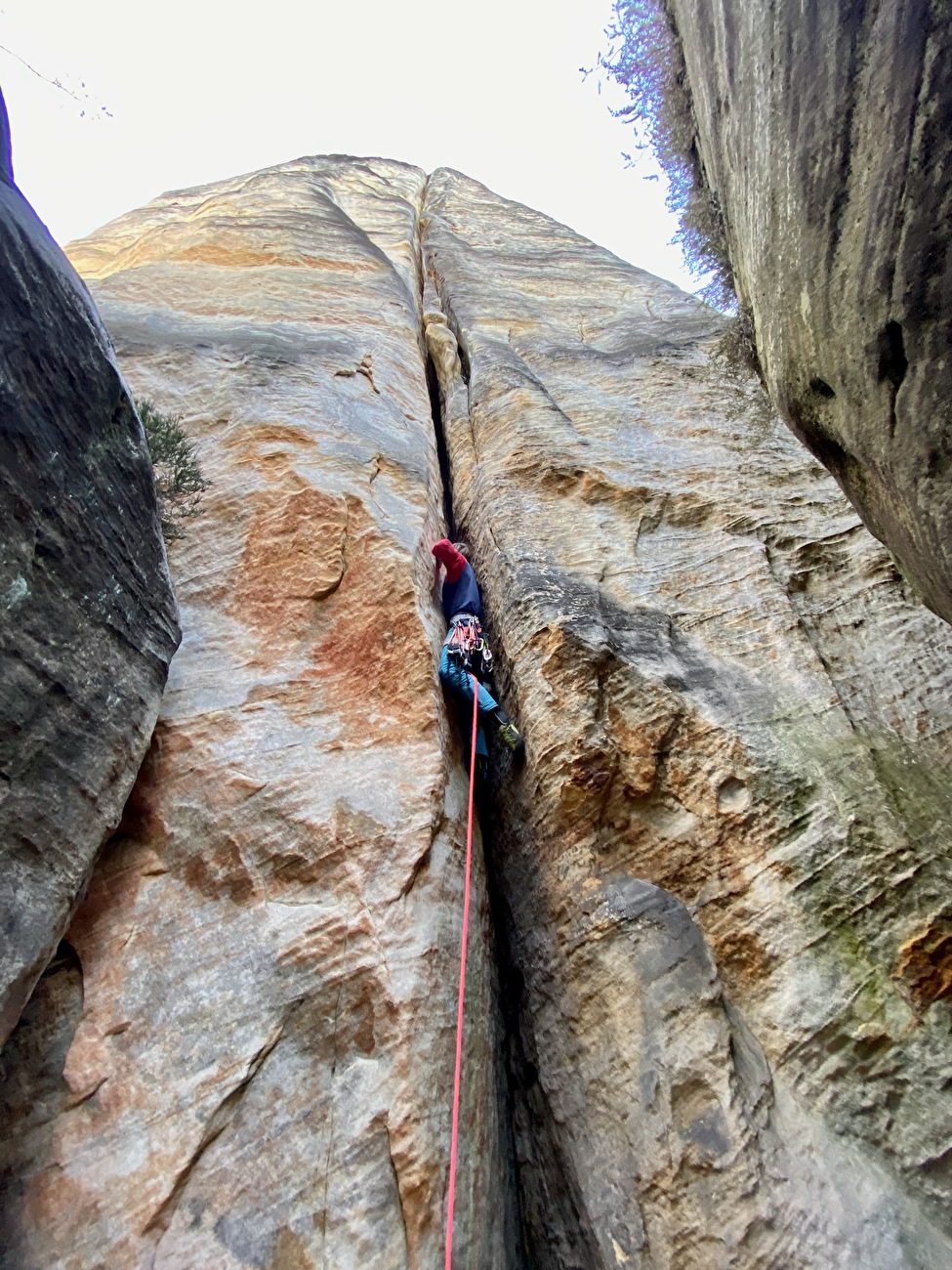 Adrspach, Michał Czech, Paweł Zieliński - Adrspach : Michał Czech escalade 'Východní spára', Dědek