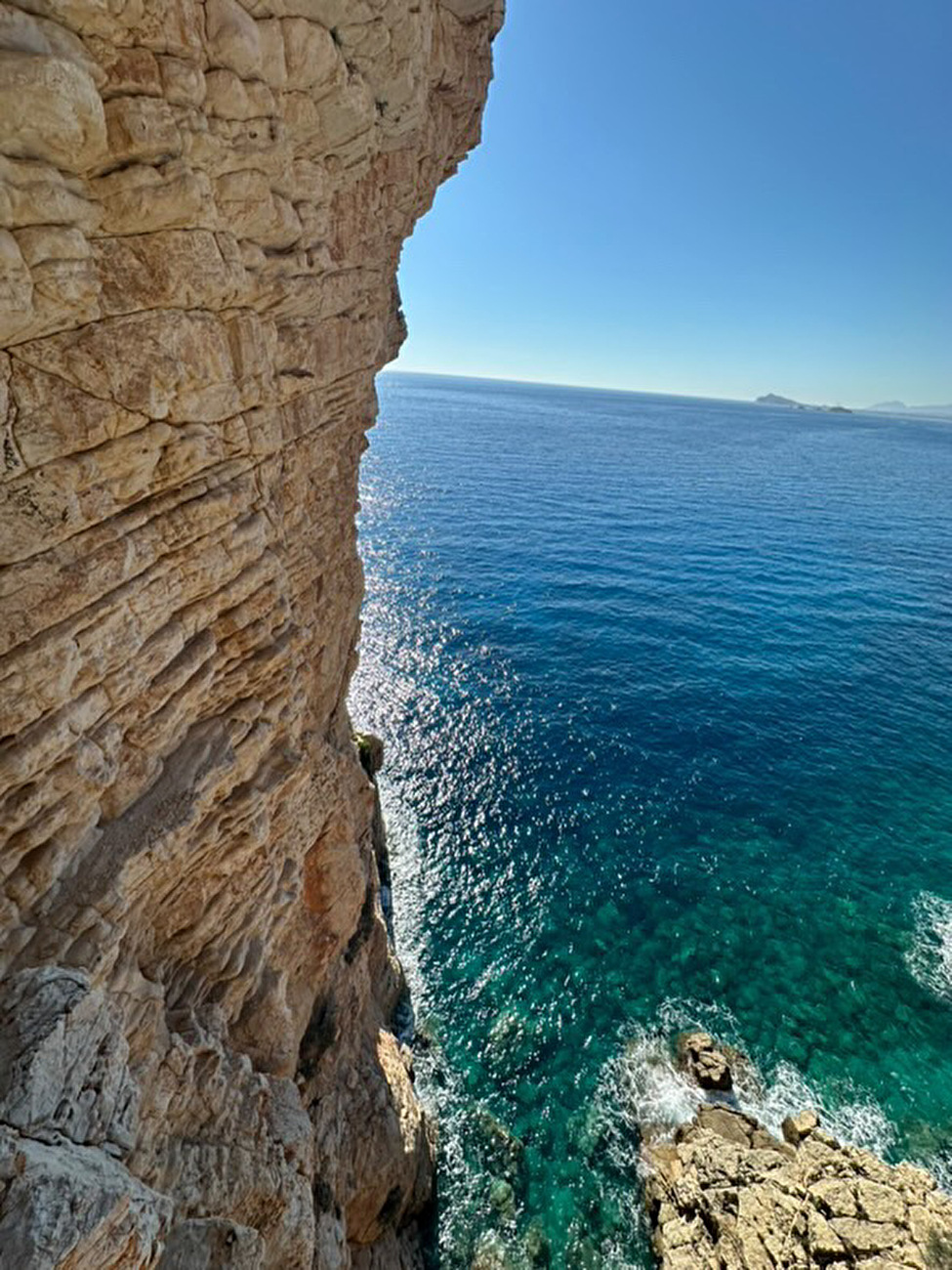 Pedra Longa Sardaigne - Pedra Longa, Sardaigne : gravir la voie 'Giai amus a obiare' établie par Josef Hilpold