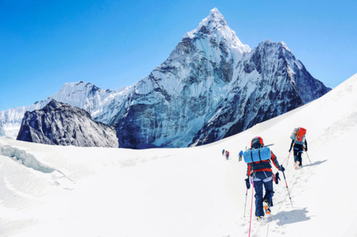 Everest n'est pas la montagne la plus haute du monde