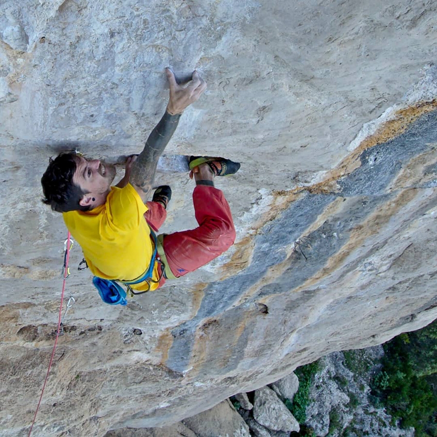 Klaas Willems, Fibrose kystique, Coronavirus - Klaas Willems réalise la première ascension des Contes du lézard à bascule 8c à Ulassai en Sardaigne.