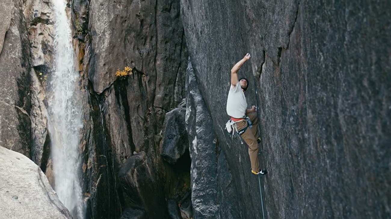 Connor Herson - Connor Herson réalise la cinquième ascension du Meltdown, l'une des ascensions traditionnelles les plus difficiles de Yosemite, novembre 2023