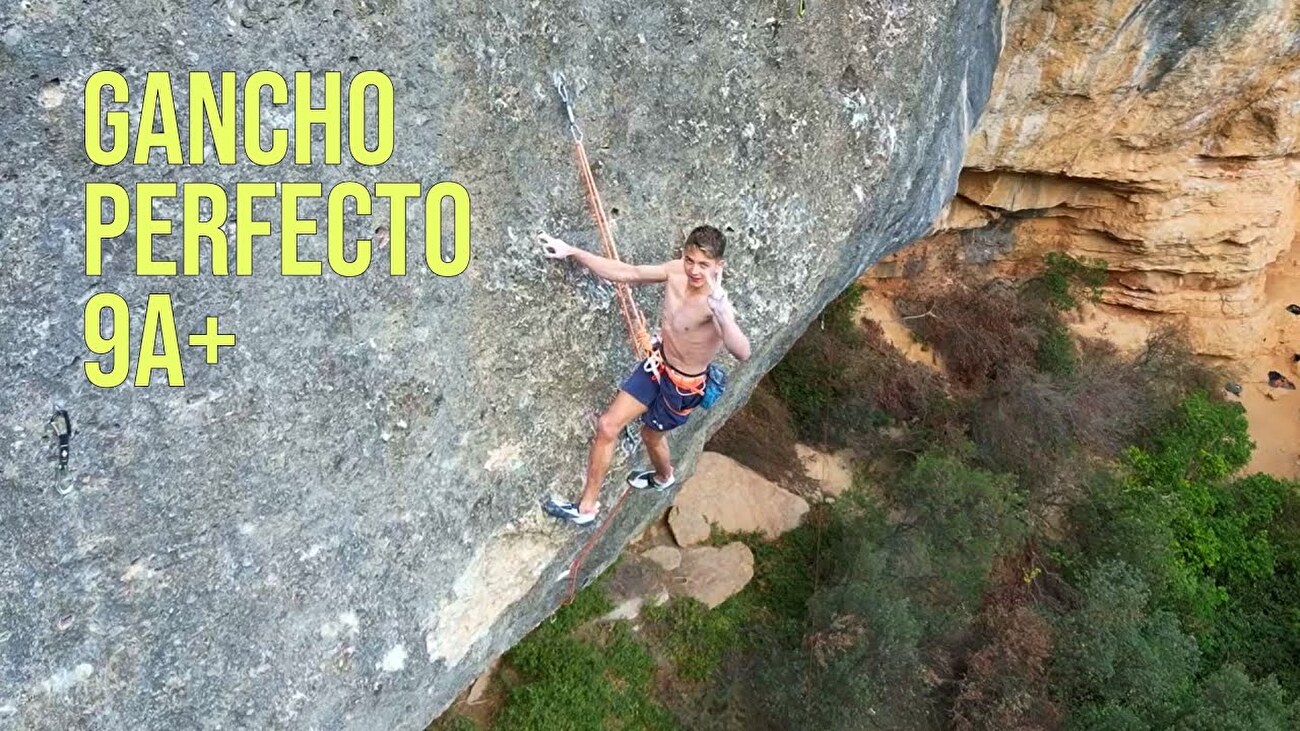 Toby Roberts gravit le Gancho Perfecto (9a+) à Margalef