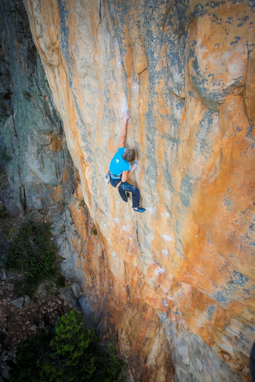 Mayan Smith-Gobat - 28/10/2012 : Mayan Smith-Gobat escalade Punks in the Gym (32/8b+) à Arapiles, Australie.