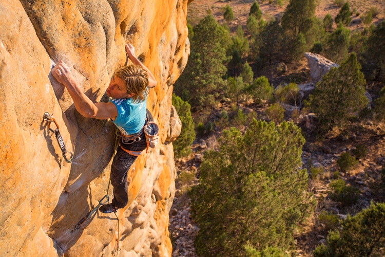 Mayan Smith-Gobat - 28/10/2012 : Mayan Smith-Gobat escalade Punks in the Gym (32/8b+) à Arapiles, Australie.