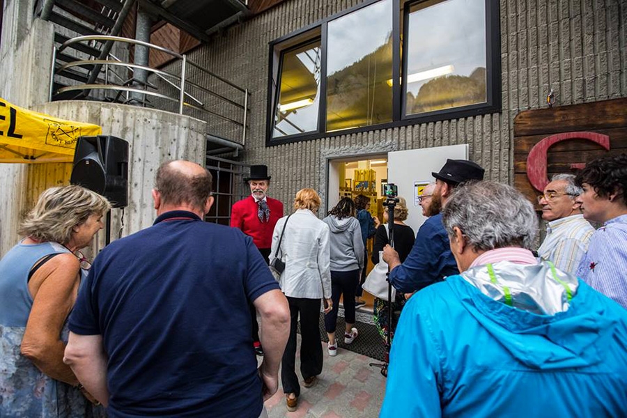 Grivel Day, Courmayeur - Gioachino Gobbi ouvre les portes de l'Espace Grivel lors des célébrations du Grivel Day à Courmayeur le 5 août 2018