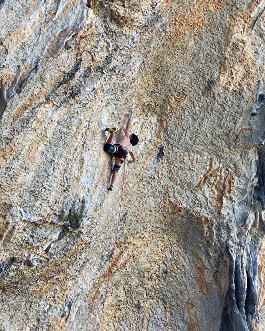 Andrea Chelleris 8b+ à vue et 9a+ redpoint à Villanueva del Rosario en Espagne