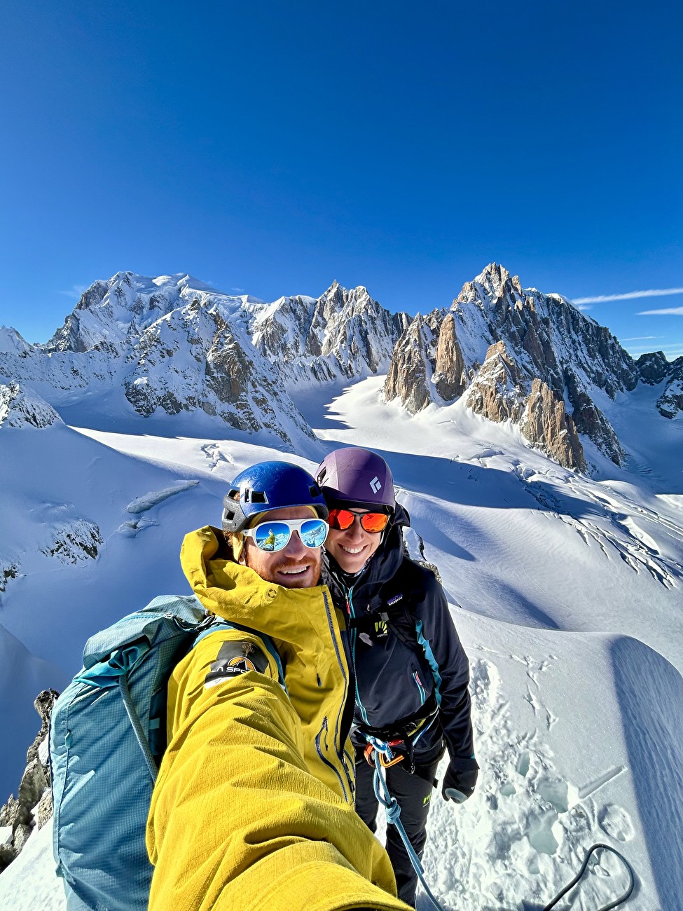 C'est trop facile, new mixed climb on Aiguille du Toula (Mont Blanc) by Niccolò Bruni, Federica Furia