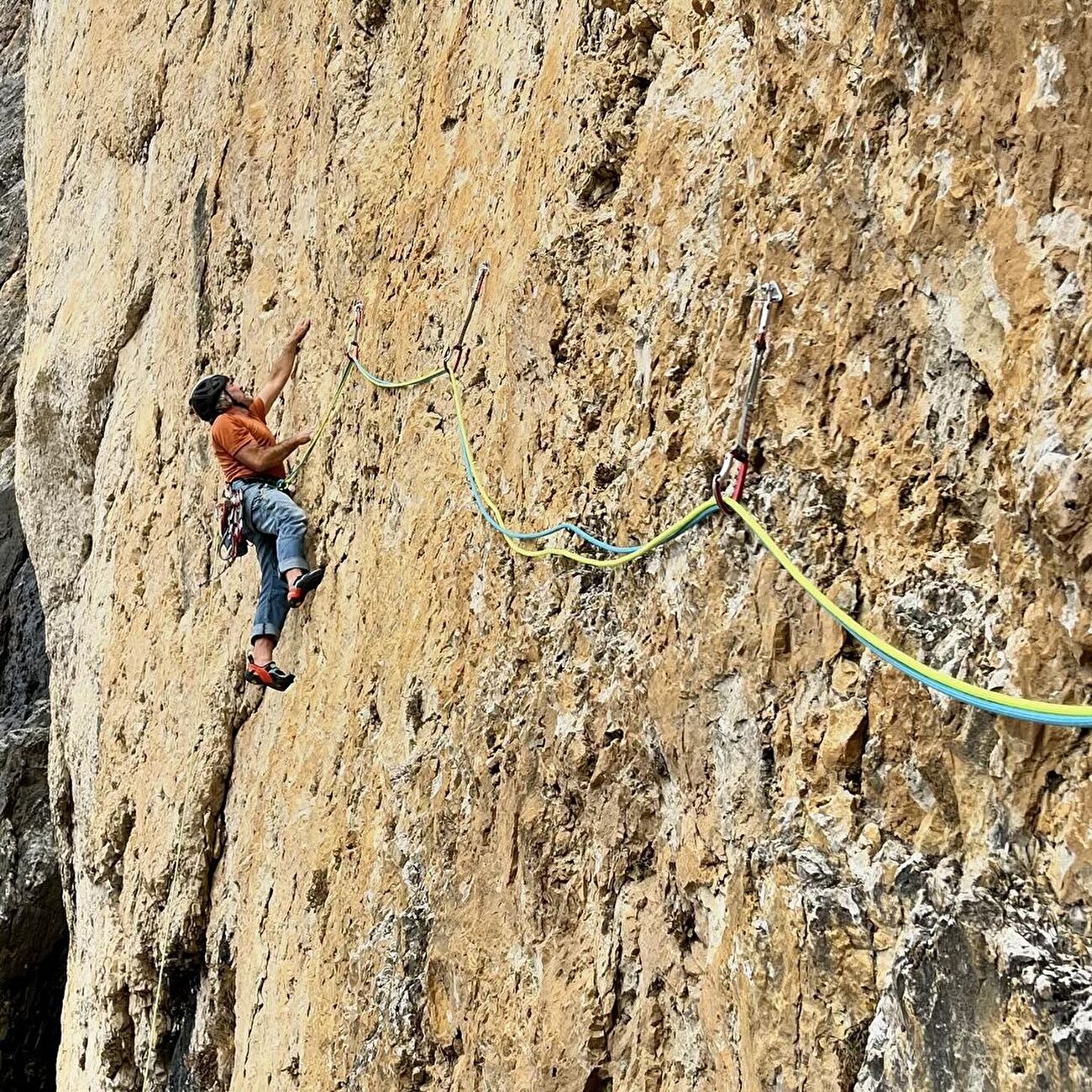 Christoph Hainz réalise la première ascension de la 'Dolomiti Race' au Piz Ciavazes (Sella, Dolomites)