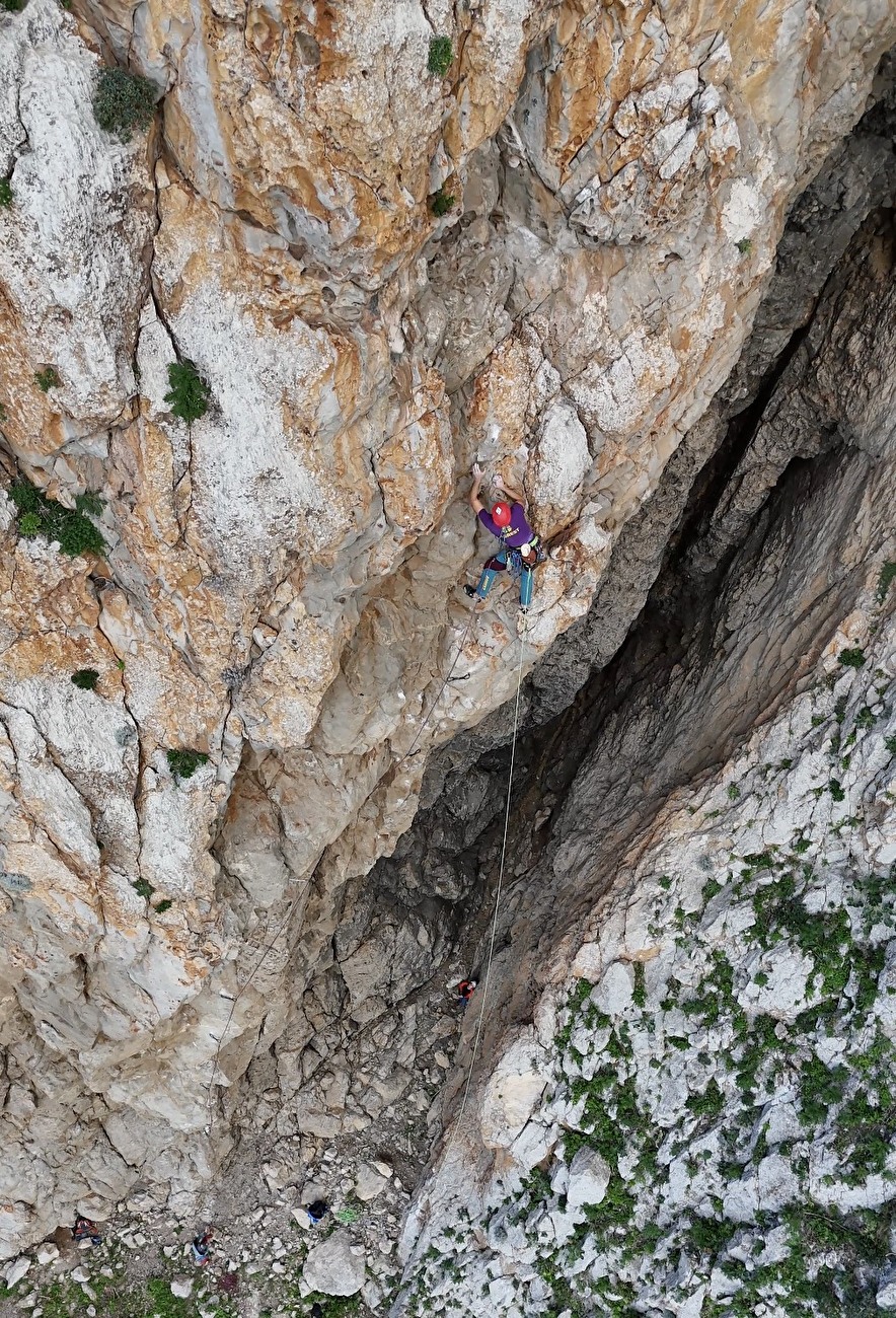 Monte Monaco, Sicile, Paweł Zieliński - Paweł Zieliński sur le terrain 1 de sa 'Forza di Polacco' sur Monte Monaco, Sicile (11/2024)