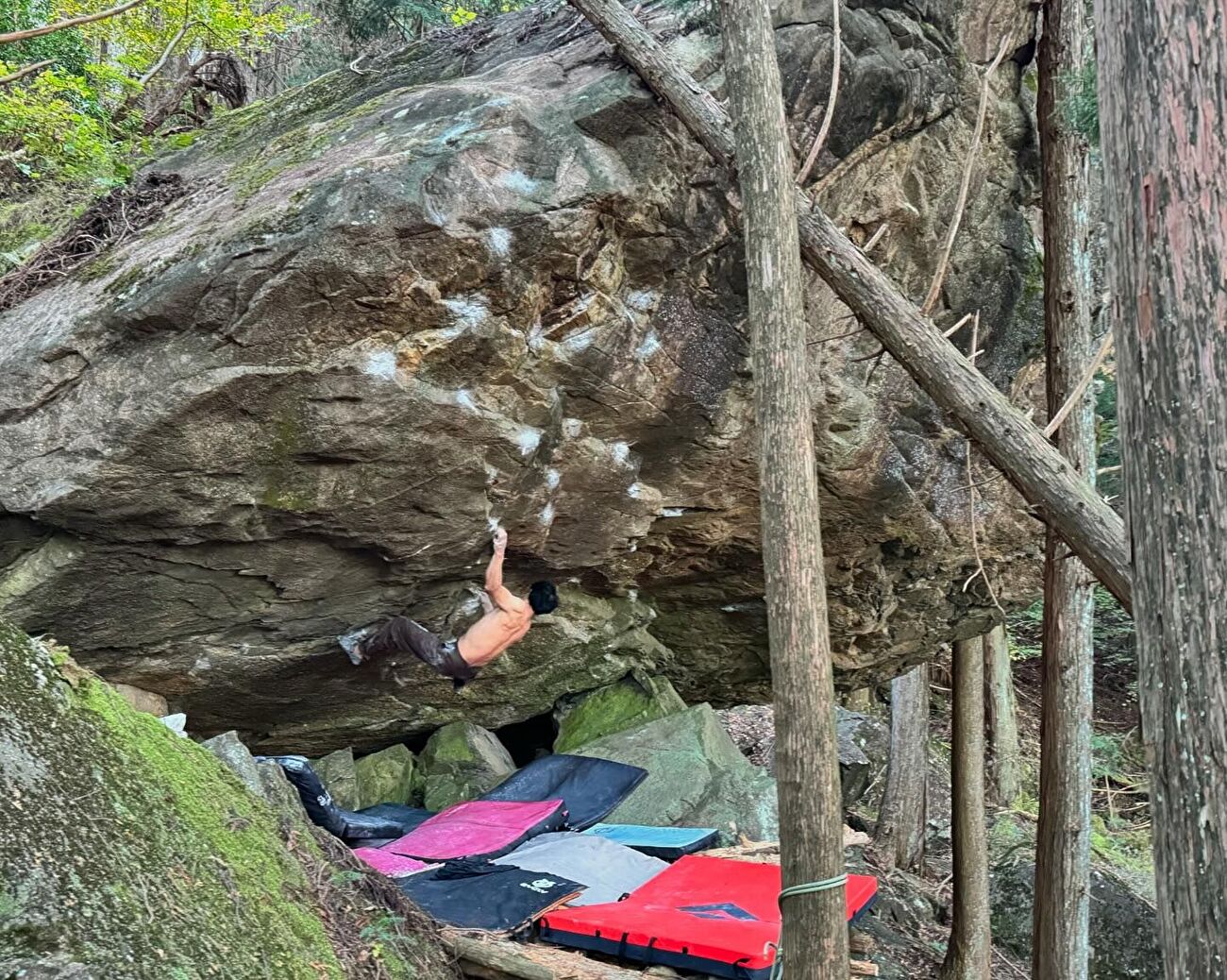 Dai Koyamada - Dai Koyamada escaladant « Onishiki » sur le mont Kasagi au Japon, 11/2024