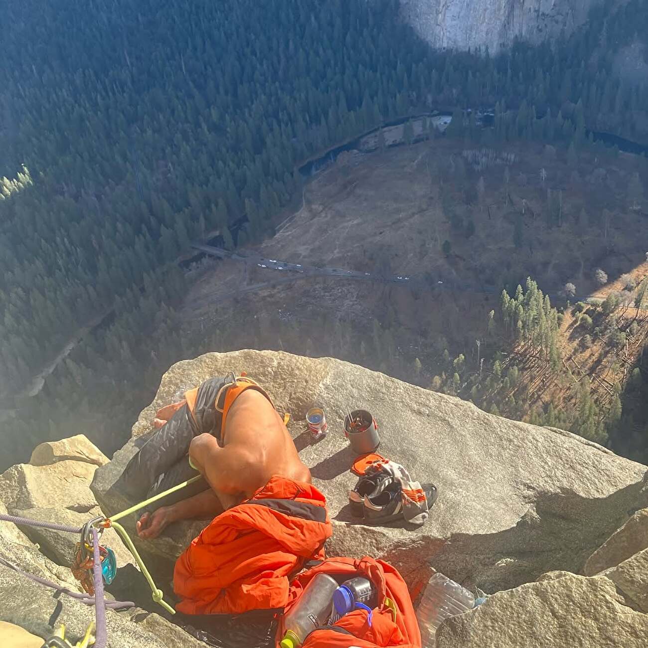 Hannes Puman, The Nose, El Capitan, Yosemite - Hannes Puman et Jamie Lowther escaladent gratuitement « The Nose » via la « Schnaz Variation » sur El Capitan à Yosemite, décembre 2024