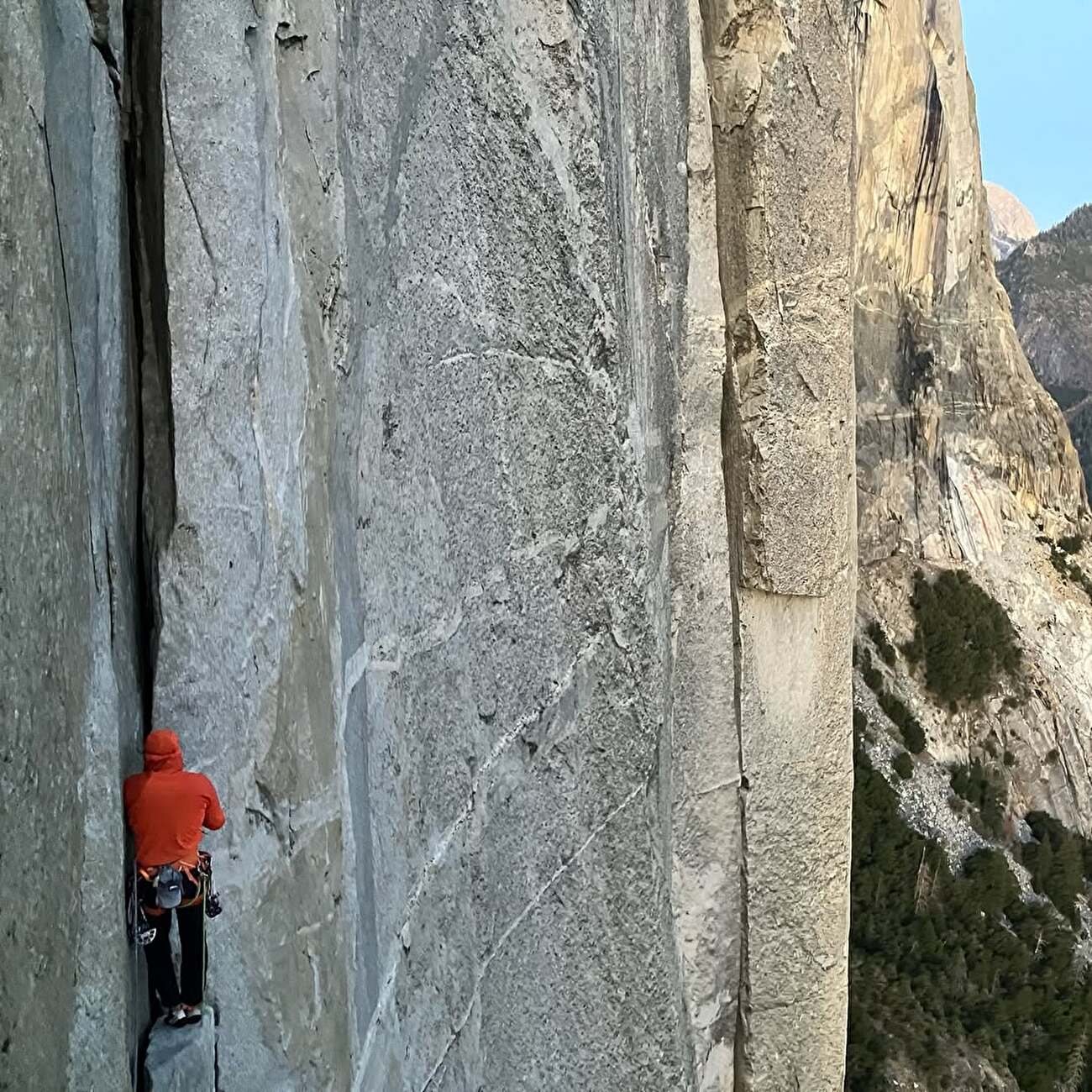 Hannes Puman, The Nose, El Capitan, Yosemite - Hannes Puman et Jamie Lowther escaladent gratuitement « The Nose » via la « Schnaz Variation » sur El Capitan à Yosemite, décembre 2024