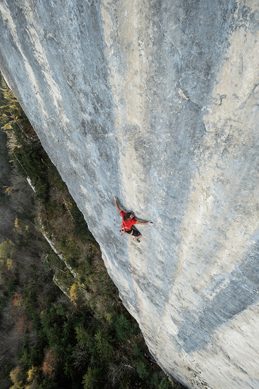 Alex Huber - Alexander Huber réalise la première ascension du 'Mythos' (8c+) à Barmsteine