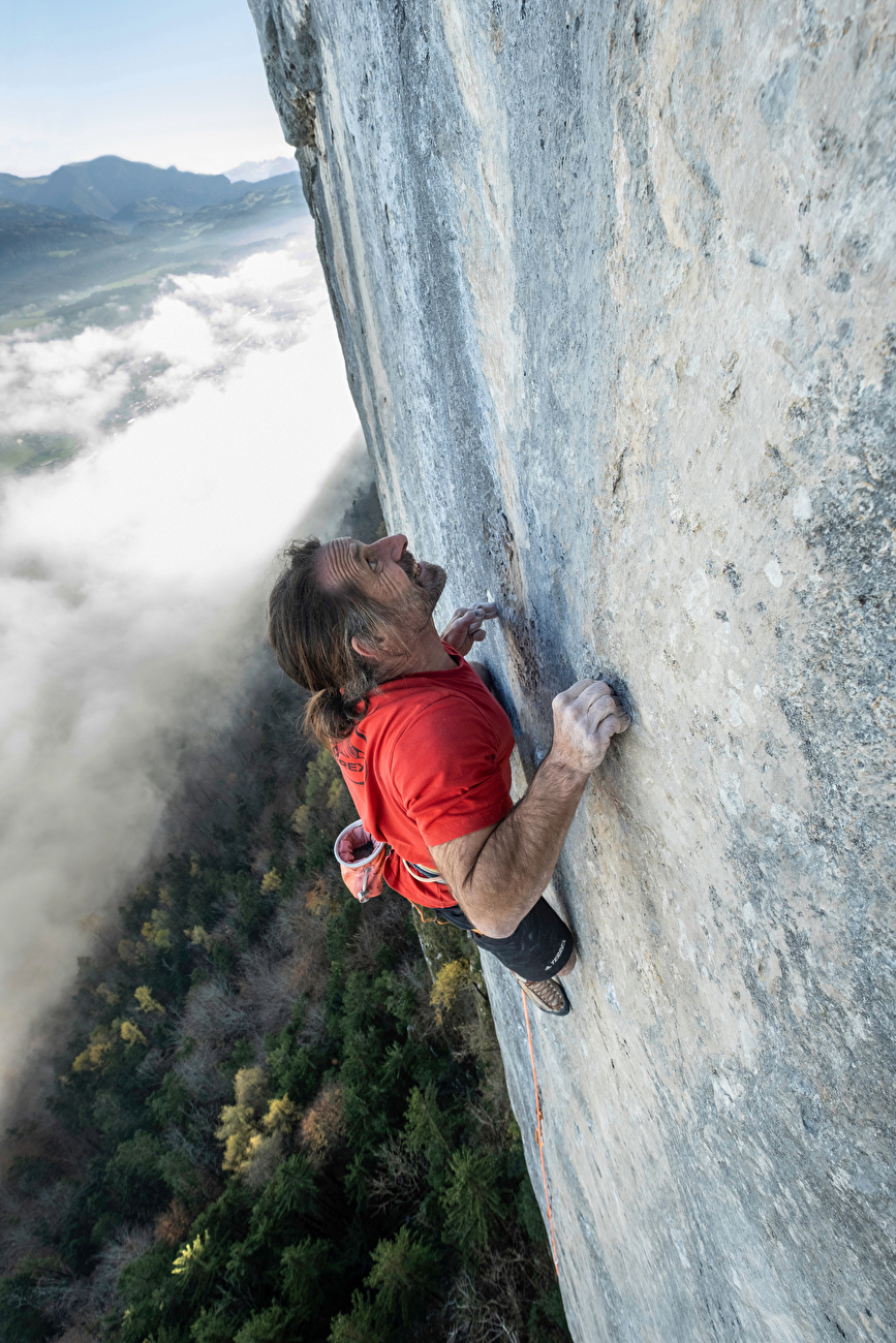 Alex Huber - Alexander Huber réalise la première ascension du 'Mythos' (8c+) à Barmsteine