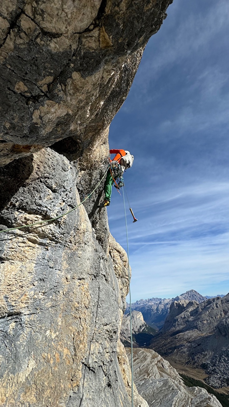 Piz Parom, Dolomites, Simon Kehrer, Hubert Eisendle - La première ascension de la 'Via dla Surité' au Piz Parom (Simon Kehrer, Hubert Eisendle 05/11/2024)