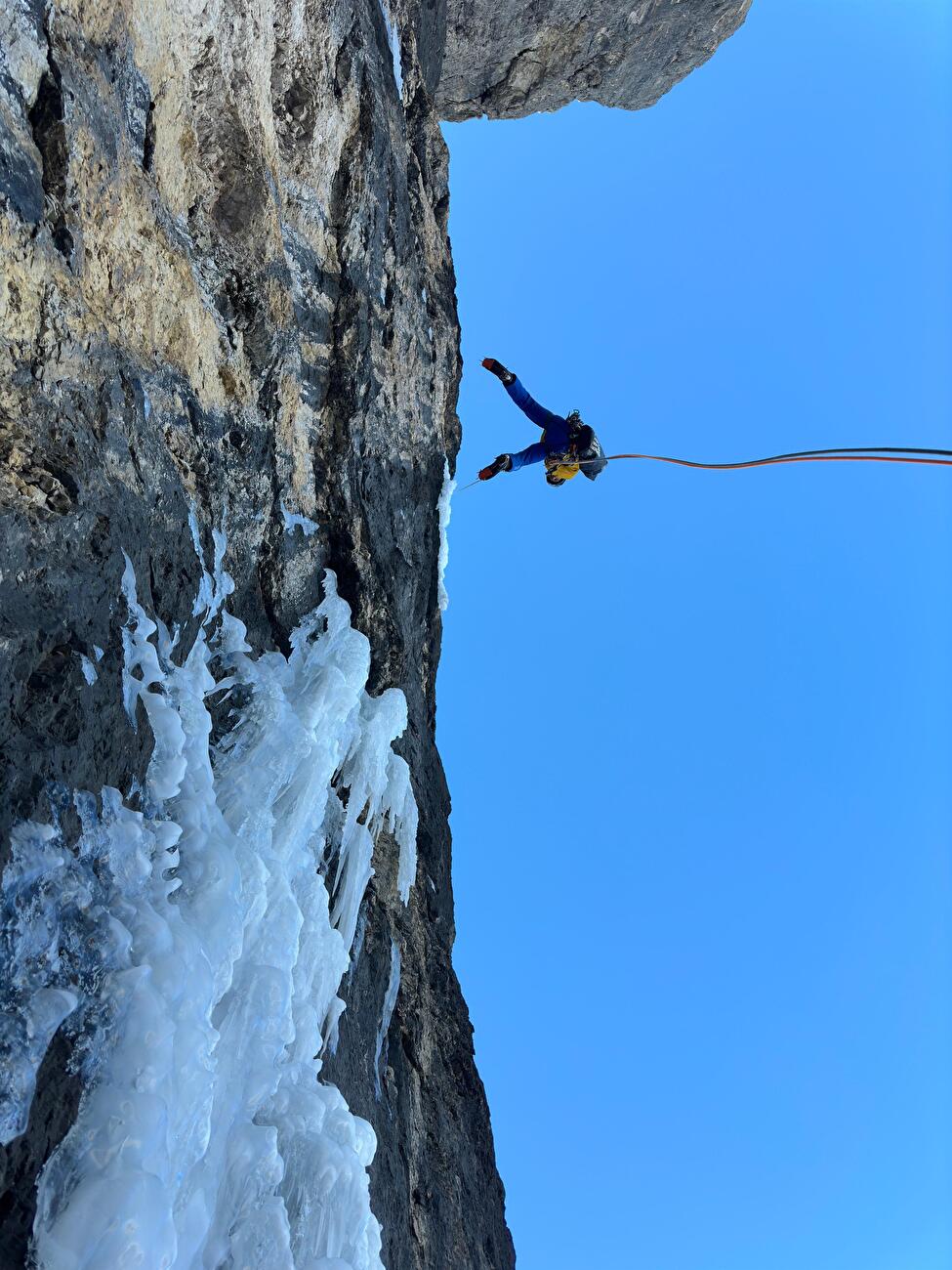 Mur de Pisciadù, Sella, Dolomites, Daniel Ladurner, Alex Piazzalunga - La première reprise de 'Hybrid' sur Mur de Pisciadù dans le groupe Sella des Dolomites (Daniel Ladurner, Alex Piazzalunga 17/12/2024)