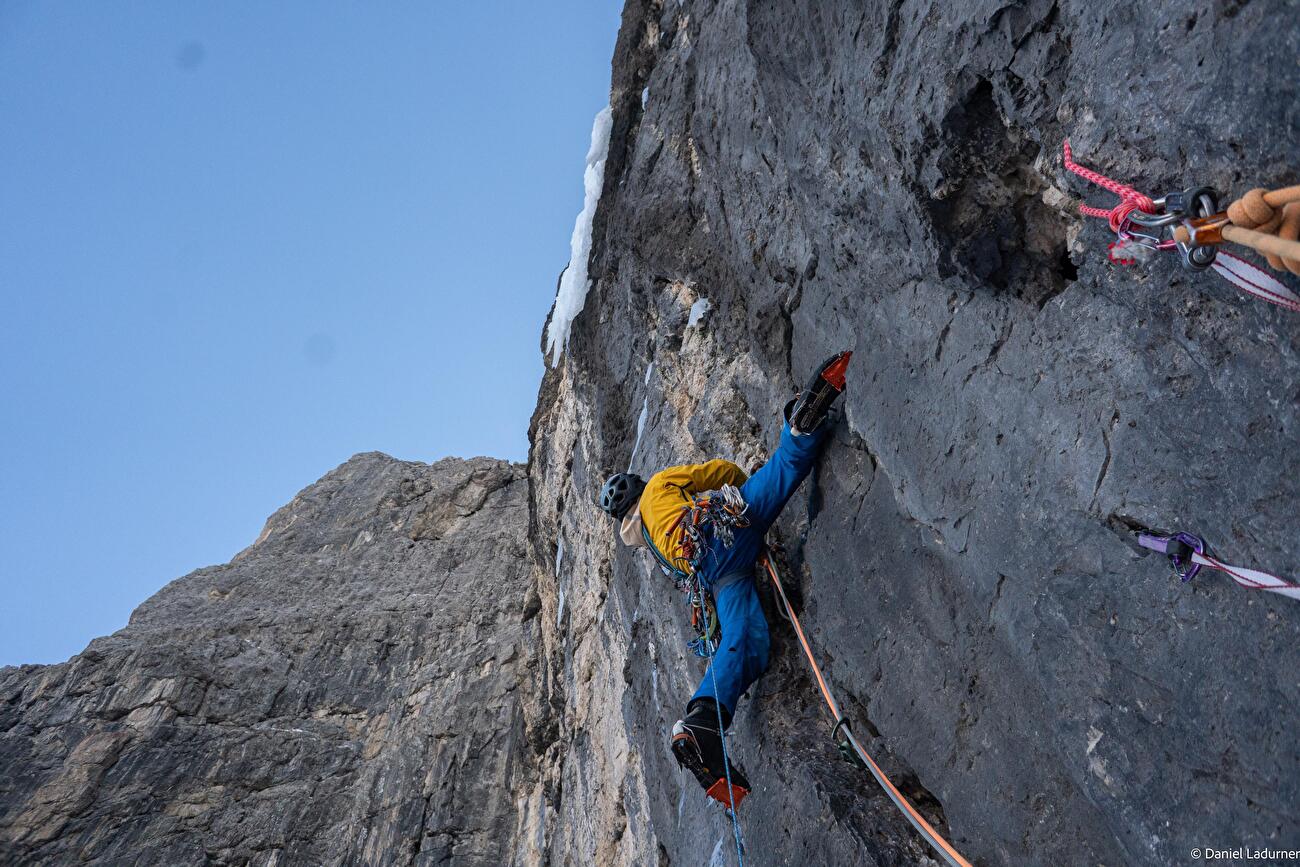 Mur de Pisciadù, Sella, Dolomites, Daniel Ladurner, Alex Piazzalunga - La première reprise de 'Hybrid' sur Mur de Pisciadù dans le groupe Sella des Dolomites (Daniel Ladurner, Alex Piazzalunga 17/12/2024)