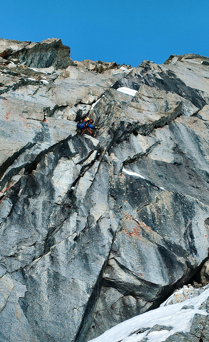 Cima Busazzza, Presanella, Emanuele Andreozzi, Stefano Falezza - La première ascension de `` un état de transe 'sur la face nord de Cima Busazza (Emanuele Andreozzi, Stefano Falezza 05/02/2025)