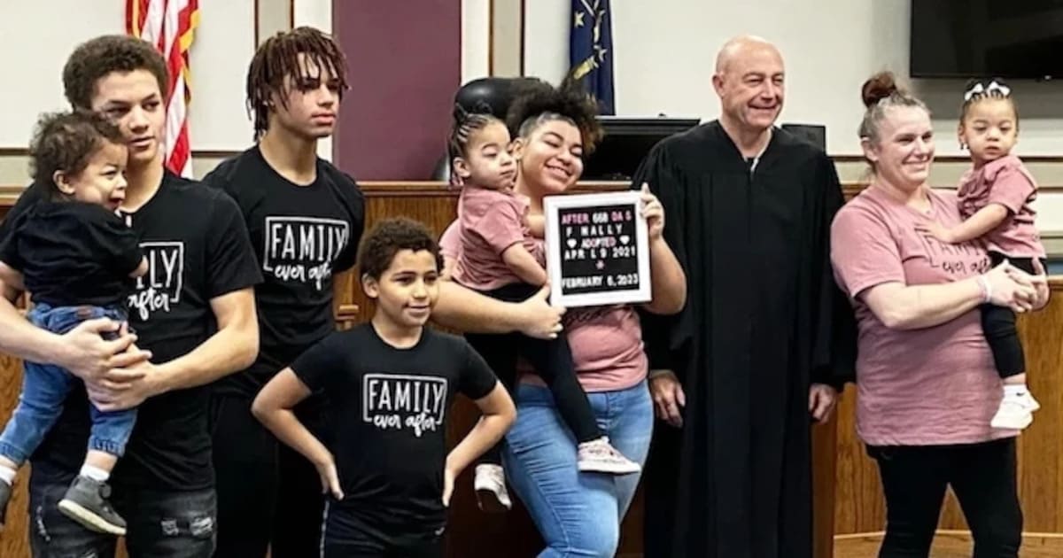 Une infirmière adopte une ado de 14 ans