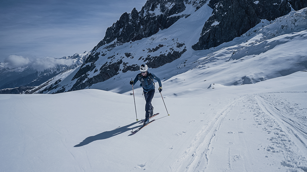 Vidéo: Benjamin Védrines et le Chamonix - Mont Blanc Record de temps connu le plus rapide
