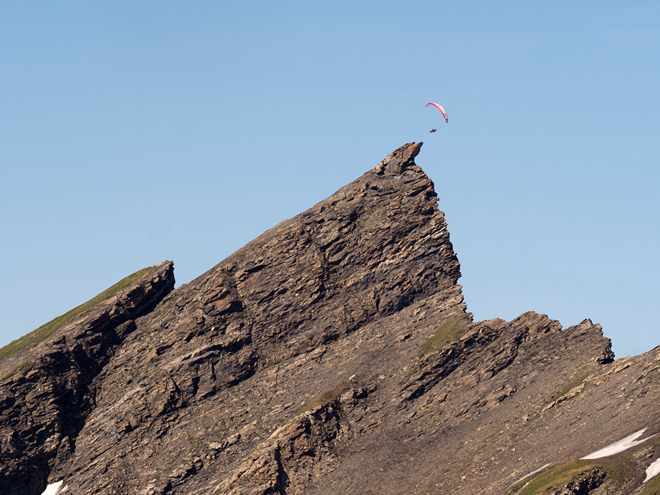 Red Bull X-Alps 2025 - Christian Maurer se produit pendant le Red Bull X-Alps 2025 au Col du Petit Saint-Bernard, en Italie le 20 juin 2025.
