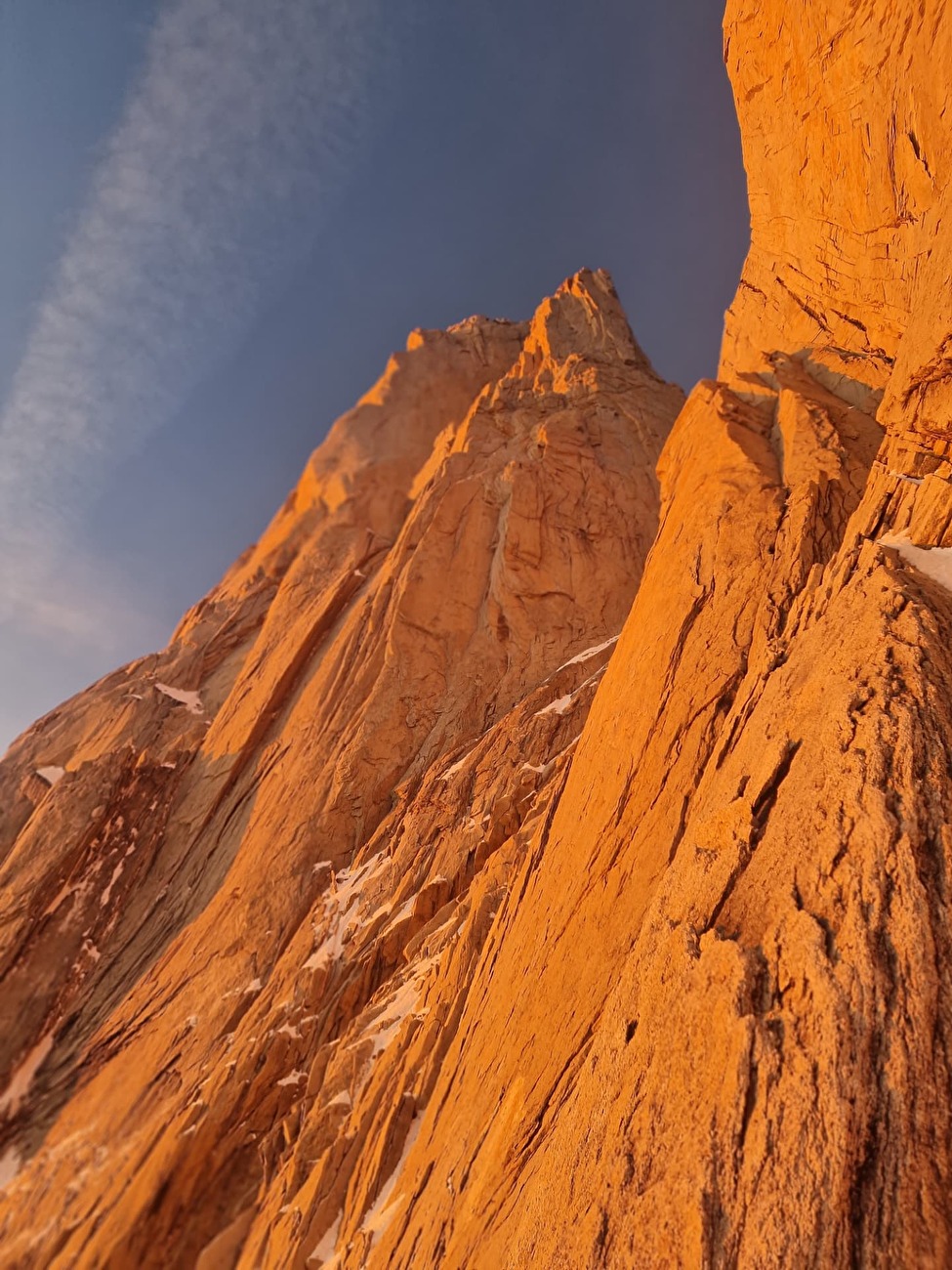 Fitz Roy Patagonia - Le pilier Goretta sur Fitz Roy en Patagonie, photographié de Fotografato Dall Aguja Val Biois