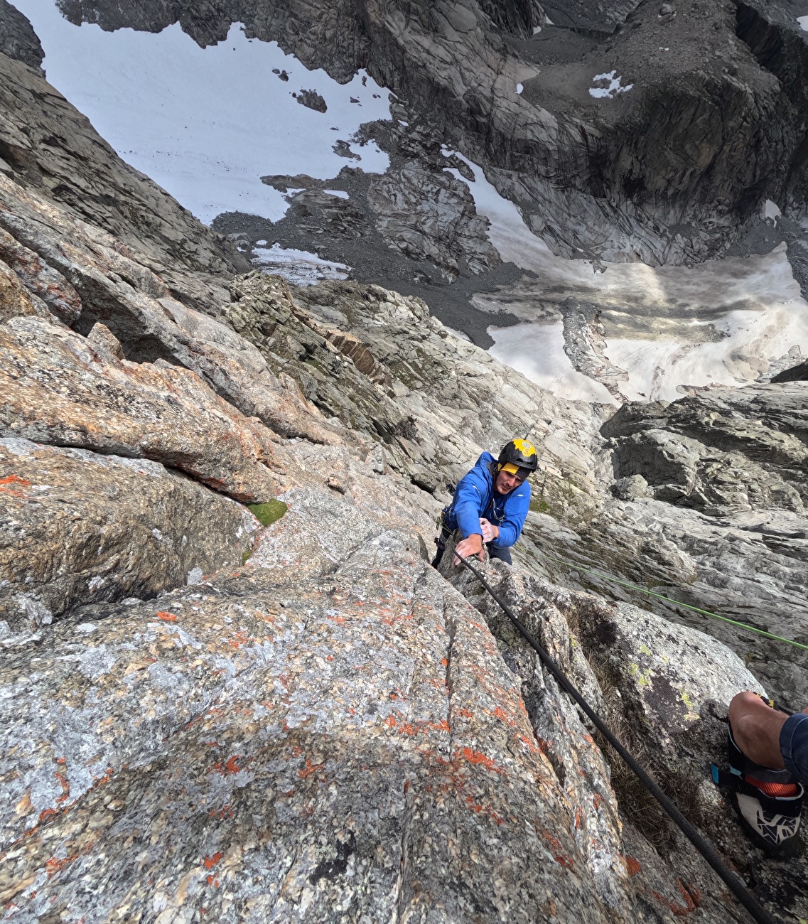 Aiguille de la Brenva, Mont Blanc - La première ascension de «Cendrillon» d'Aiguille de la Brenva (Carlo Filippi, Isaie Maquignaz, Francesco Ratti 30-31 / 07/2025)